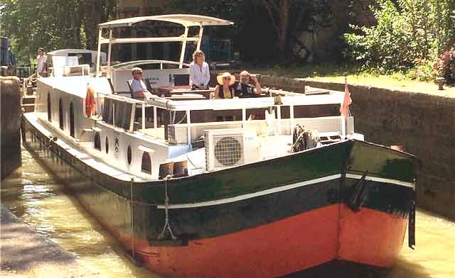 Amarrée sur le canal du Midi